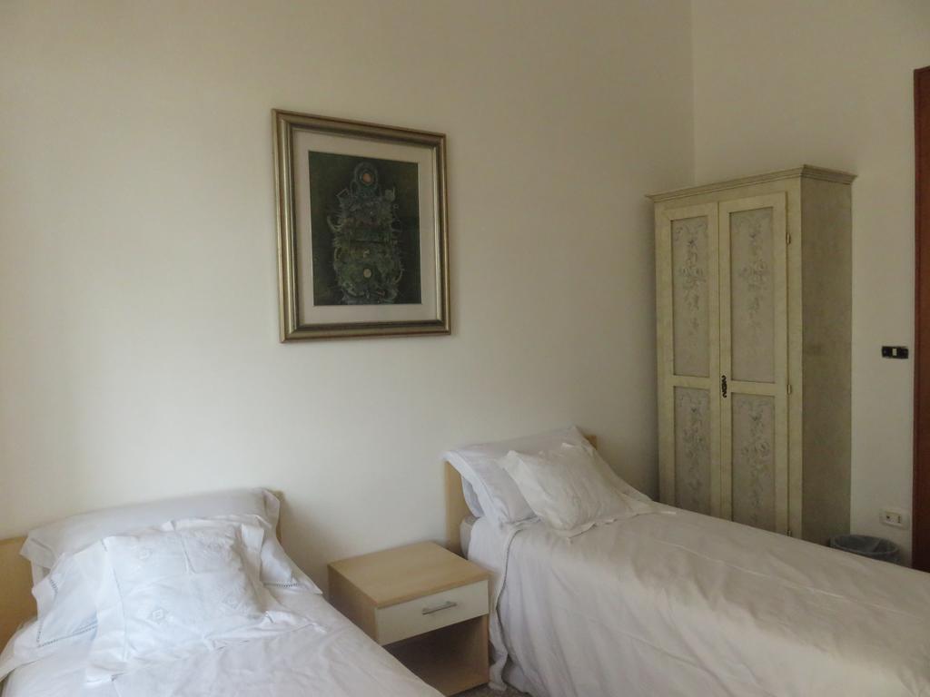 Rosy'S Otel Napoli Dış mekan fotoğraf