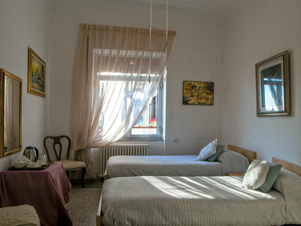 Rosy'S Otel Napoli Dış mekan fotoğraf